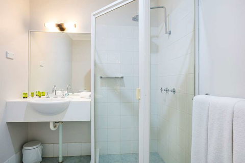 Nightcap at Blue Cattle Dog Hotel - Tourism TAS 2