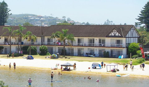 The Clan Lakeside Lodge - Tourism TAS 0