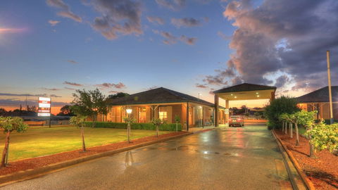 Bushmans Motor Inn - Hobart Tourism 1