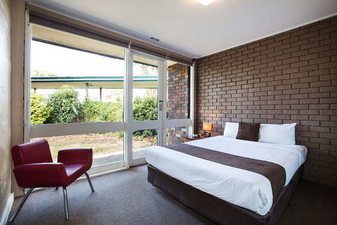 Burvale Hotel - Hobart Tourism 1