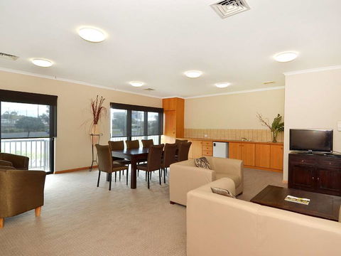 Best Western Geelong Motor Inn - Hobart Tourism 1