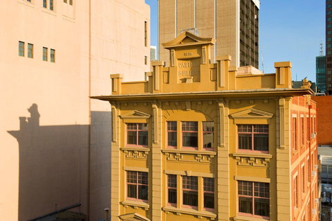 Adelaide Paringa Motel - Hobart Tourism 0