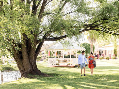 Parklands Resort & Conference Ctr - Hobart Tourism 0
