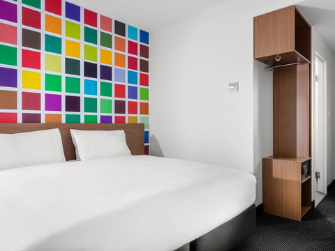Ibis Styles Brisbane Elizabeth Street - Tourism TAS 4