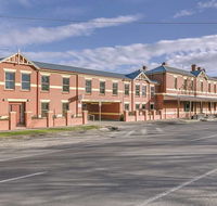 Lake Inn Ballarat - Hobart Tourism