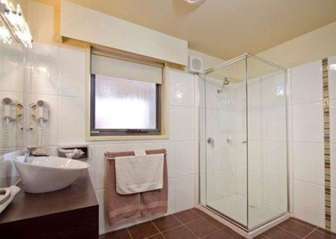 Comfort Inn & Suites City Views - Hobart Tourism 5