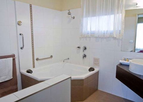 Comfort Inn & Suites City Views - Hobart Tourism 6