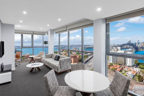 Meriton Serviced Apartments North Sydney - Hobart Tourism 15