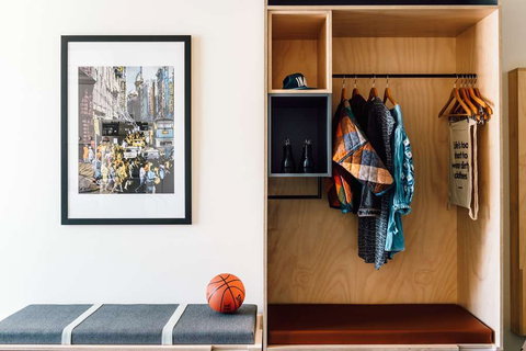 Veriu Broadway - Tourism TAS 6