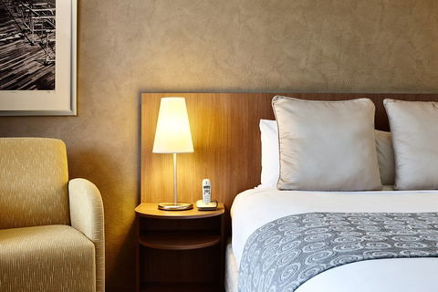 Hotel Urban St Leonards - Hobart Tourism 7