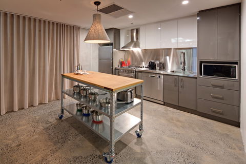 Zara Tower Serviced Apartments - Tourism TAS 9