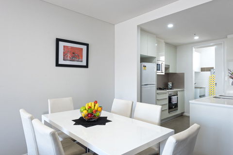 Astra Apartments North Sydney - Hobart Tourism 6