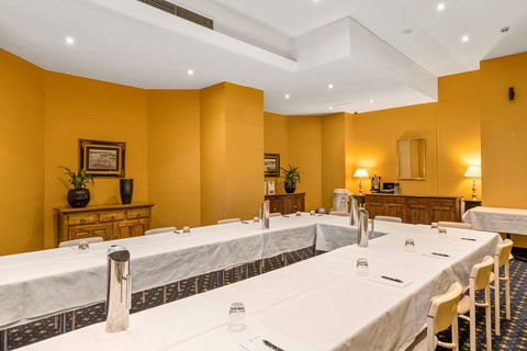 Castlereagh Boutique Hotel, Ascend - Hobart Tourism 10