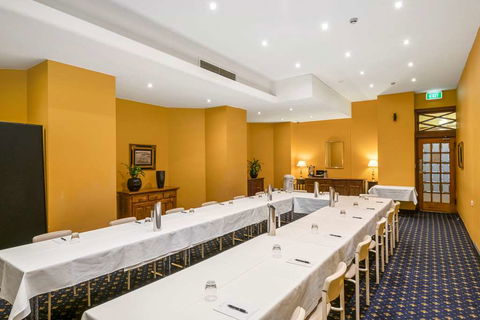 Castlereagh Boutique Hotel, Ascend - Hobart Tourism 11