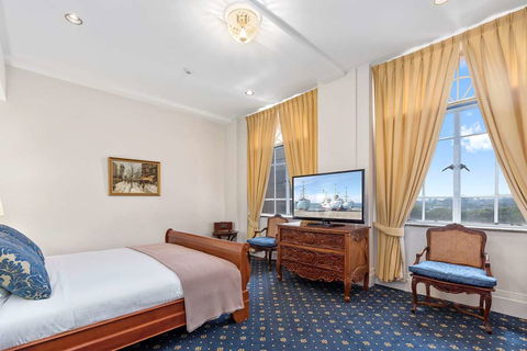 Castlereagh Boutique Hotel, Ascend - Hobart Tourism 15