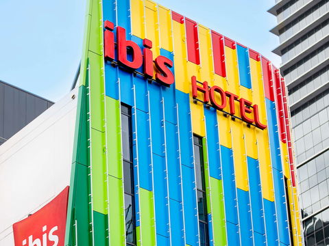 Ibis Sydney Barangaroo - Hobart Tourism 1