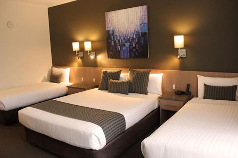 Swan Hill Resort - Hobart Tourism 5