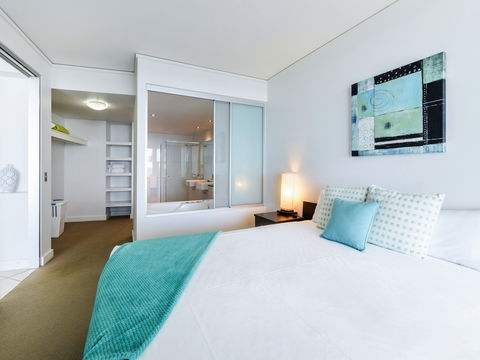 Grand Mercure Apartments Bargara - Hobart Tourism 5