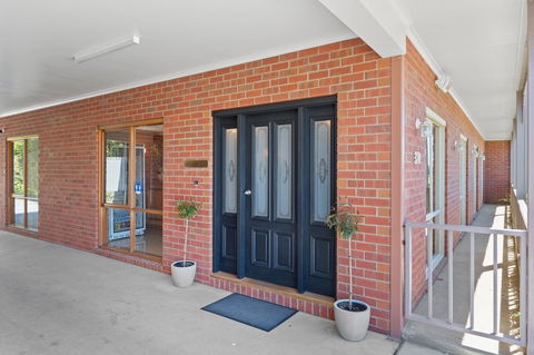 Burke & Wills Motor Inn - Hobart Tourism 2