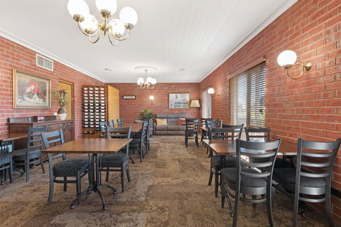 Burke & Wills Motor Inn - Hobart Tourism 7