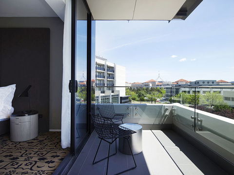Burbury Hotel - Hobart Tourism 3