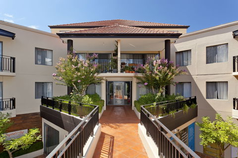 Astra Apartments The Griffin - Hobart Tourism 2