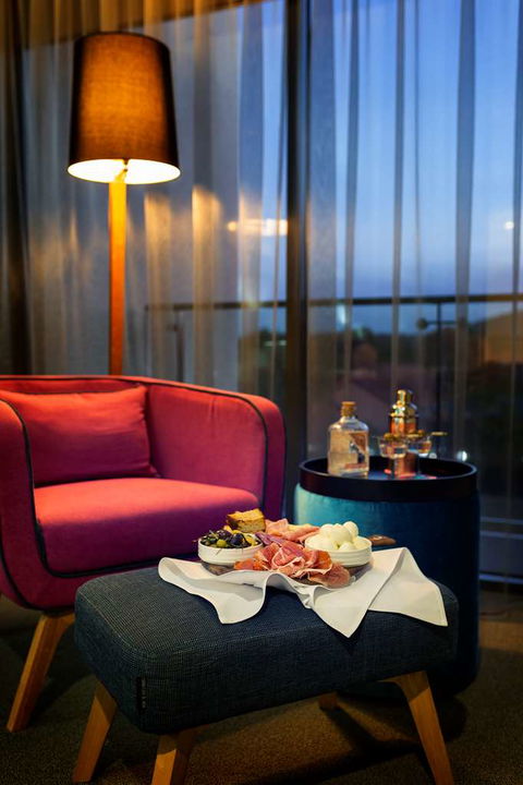 East Hotel - Tourism TAS 12