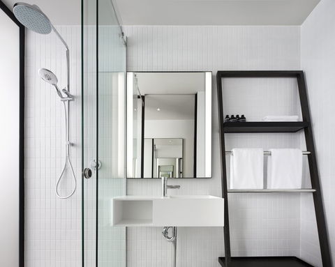 Little National Hotel - Hobart Tourism 3