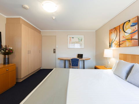 Ibis Styles Canberra - Tourism TAS 6