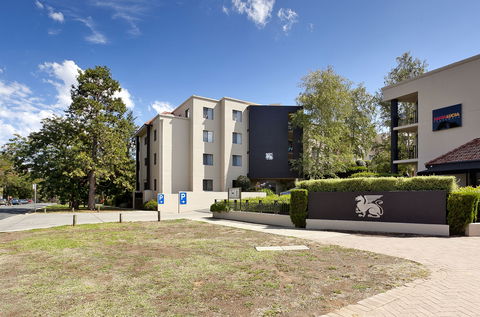 Astra Apartments The Griffin - Hobart Tourism 3