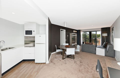 Astra Apartments The Griffin - Hobart Tourism 7