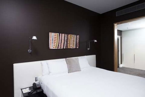 Peppers Gallery Hotel, Canberra - Hobart Tourism 7