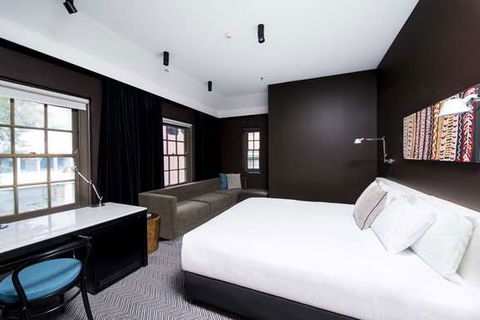 Peppers Gallery Hotel, Canberra - Hobart Tourism 8