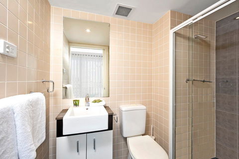 Astra Apartments Parramatta - Hobart Tourism 5