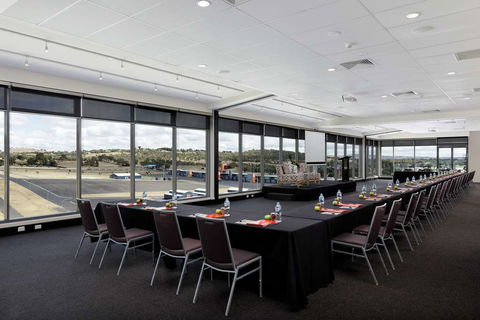 Rydges Mount Panorama Bathurst - Hobart Tourism 8