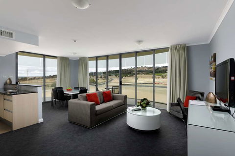 Rydges Mount Panorama Bathurst - Hobart Tourism 12