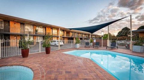 Panorama Motel Bathurst - Hobart Tourism 13