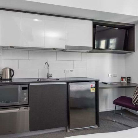 H On Mitchell Apartment Hotel - Tourism TAS 1