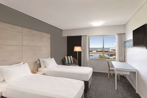 Vibe Hotel Darwin Waterfront - Hobart Tourism 8