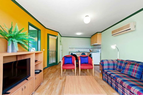 Comfort Inn & Suites Emmanuel - Hobart Tourism 1