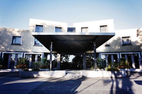 Golden Pebble Hotel - Tourism TAS 0