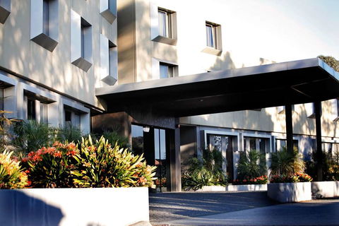 Golden Pebble Hotel - Tourism TAS 1