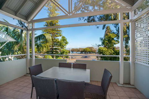 Broadwater Resort Apartments - Hobart Tourism 0