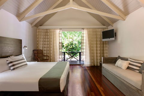 Hamilton Island Palm Bungalows - Hobart Tourism 0