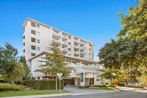 Adina Serviced Apts Canberra Dickson - Tourism TAS 1