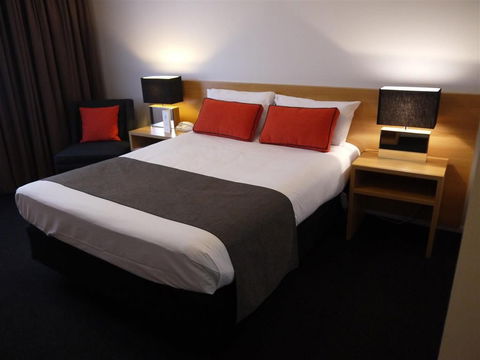 Alpha Hotel Canberra - Tourism TAS 0