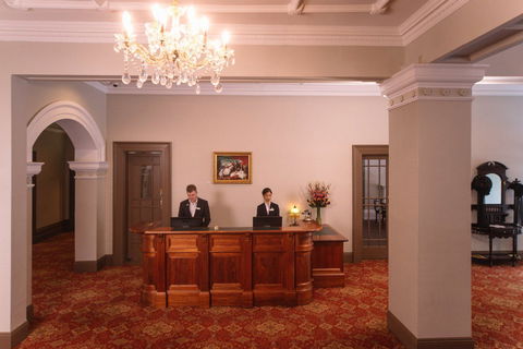Hadley's Orient Hotel - Hobart Tourism 1