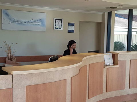 Best Western Chaffey Intl Motor Inn - Hobart Tourism 1