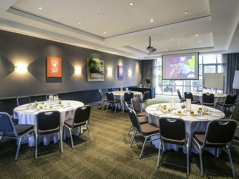 Mercure Hotel Parramatta - Hobart Tourism 7