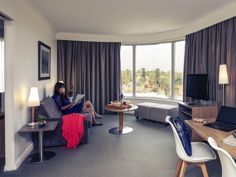 Mercure Hotel Parramatta - Hobart Tourism 17